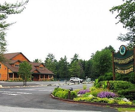 Lake George Escape - Campground Warrensburg Eksteriør billede