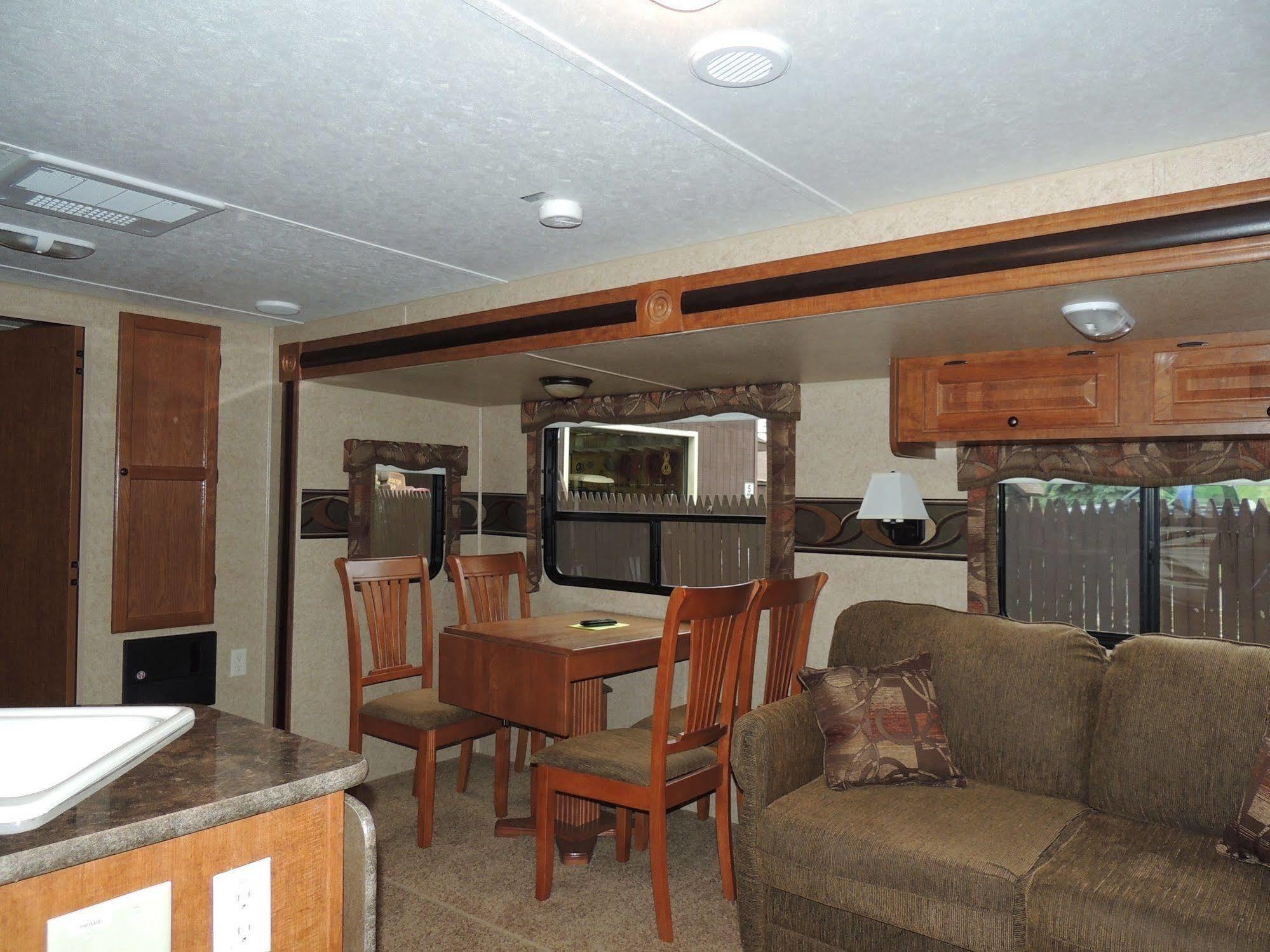 Lake George Escape - Campground Warrensburg Eksteriør billede