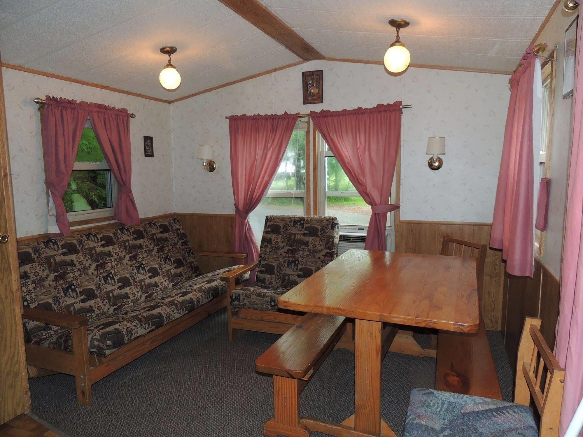 Lake George Escape - Campground Warrensburg Eksteriør billede