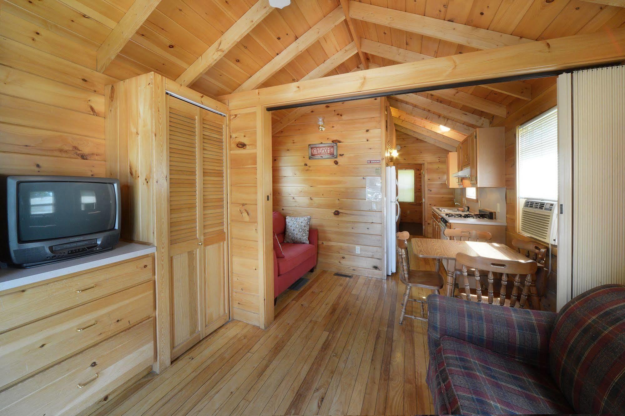 Lake George Escape - Campground Warrensburg Eksteriør billede