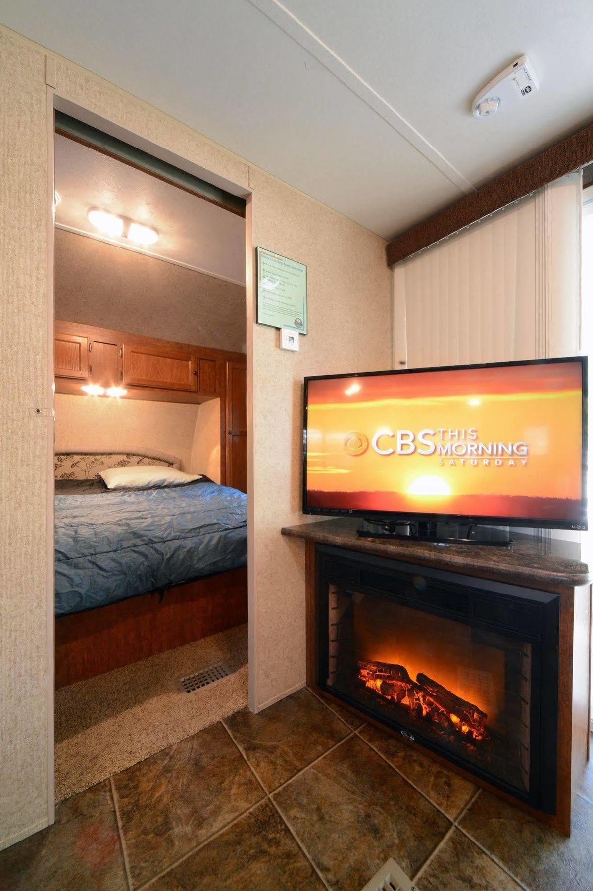 Lake George Escape - Campground Warrensburg Eksteriør billede